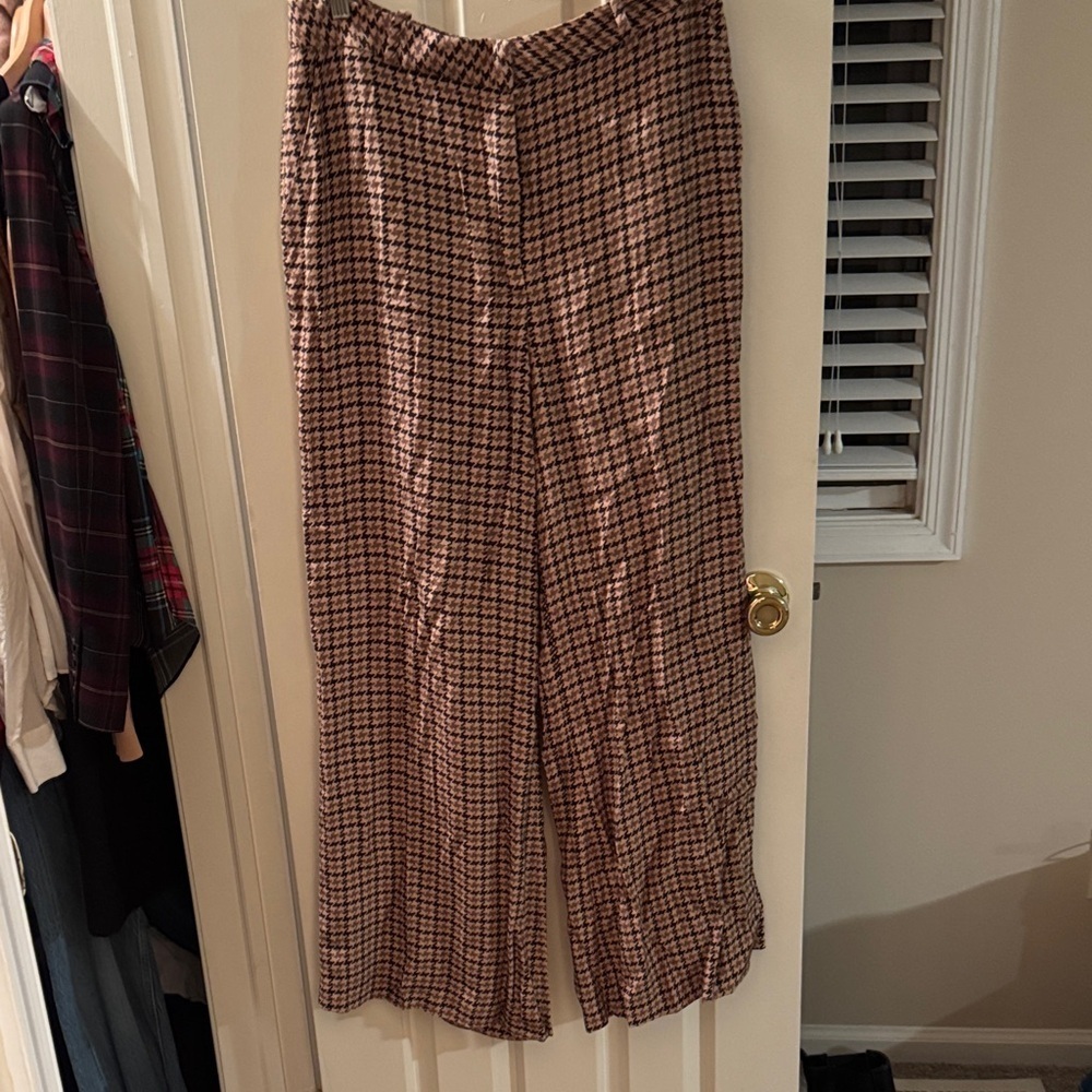 L'AGENCE Black and camel houndstooth pants